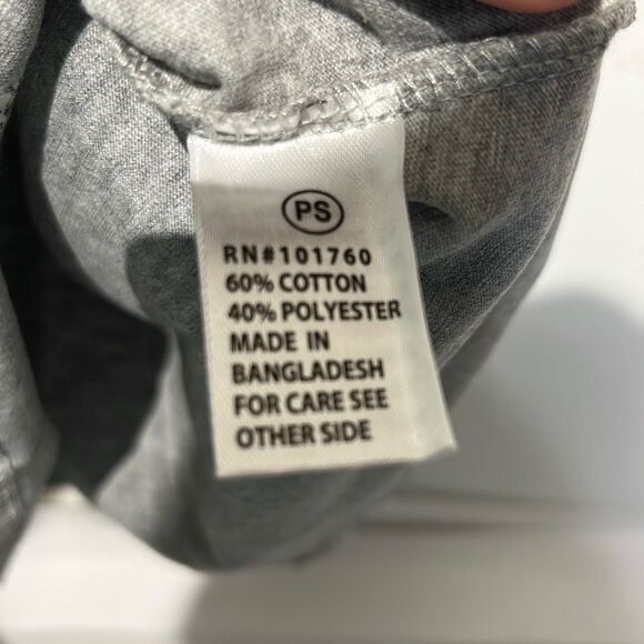 Palm Harbour Women's Gray Sequined V-Neck Short Sleeve T-Shirt Petite Small NWT - Picture 11 of 12